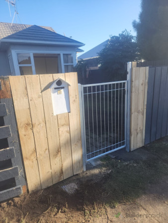 Fence repair and pool gate install