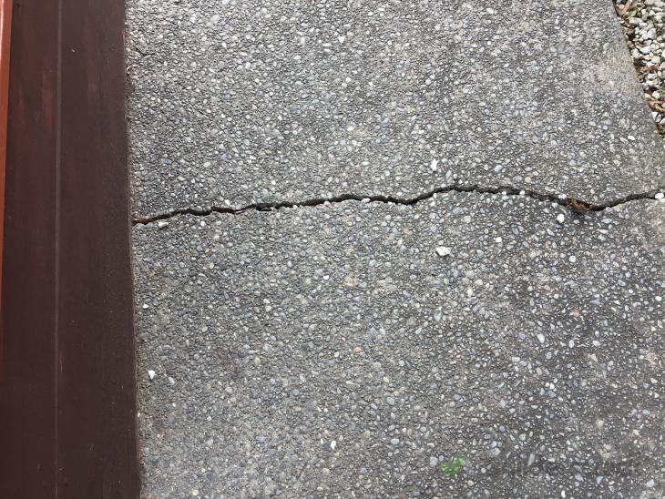 Fix concrete cracks (#1221686) | Builderscrack