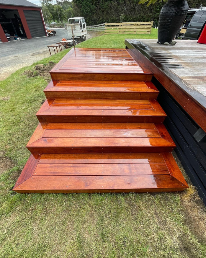 Kwila stairs and landing