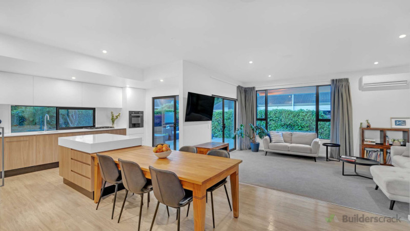 Kitchen, dining, Living