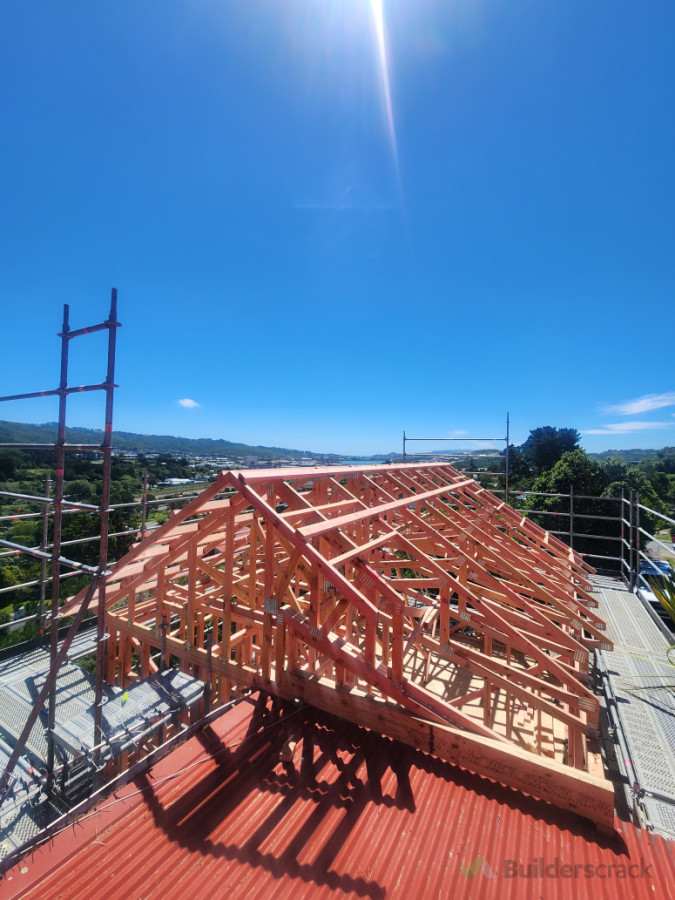 Framing out new roof for extension of house