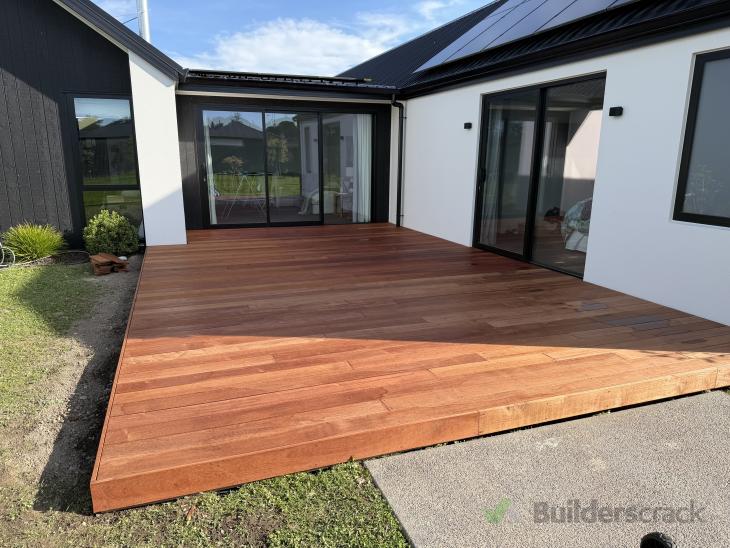 New low level deck (#1207439) | Builderscrack