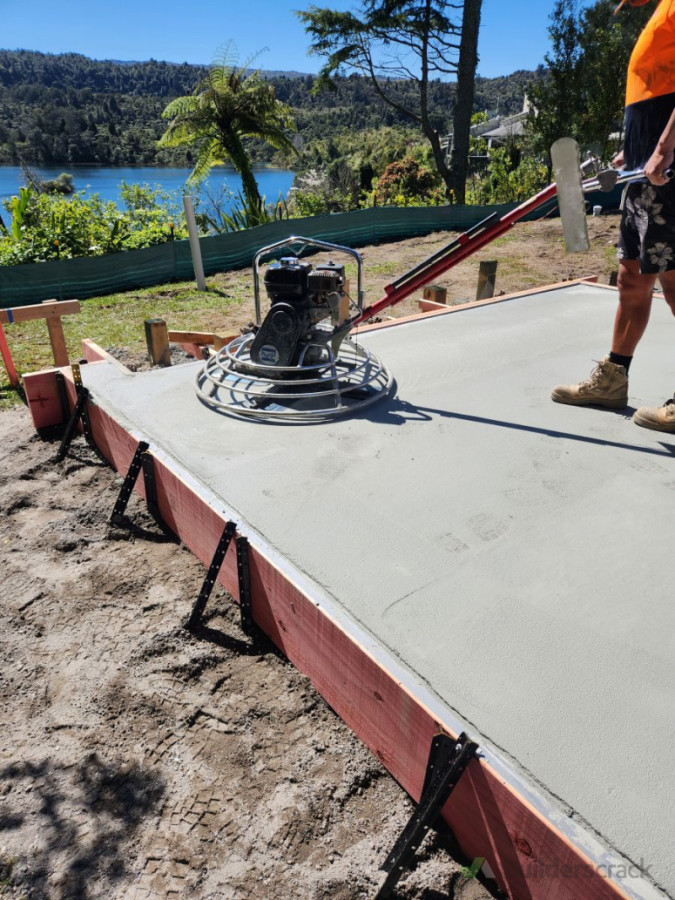 Power trowel polished slab