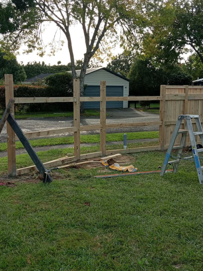 Currently building fence for client in pukete Sunday 15th of feb