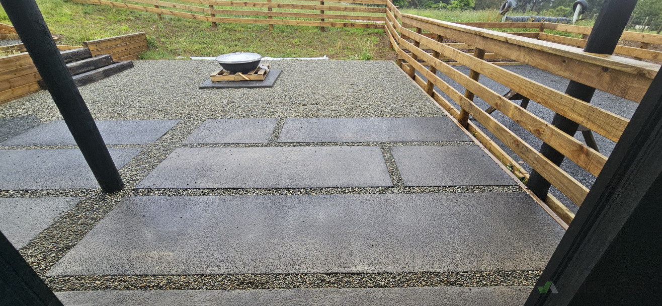 Outdoor entertainment space, horse pen and ranch style fencing