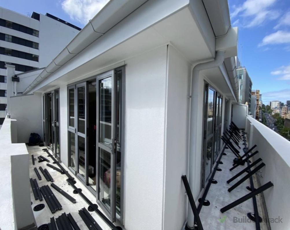 queen st floating deck - Before