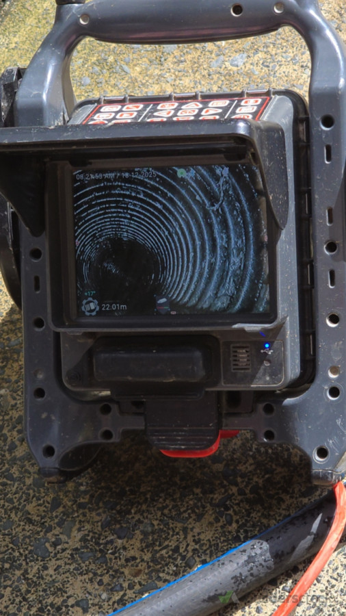 upblock drainage and camera checking