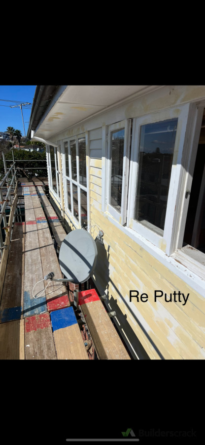 All Re putty work using the best putty only. Completed hundreds of houses all over the North Island.
