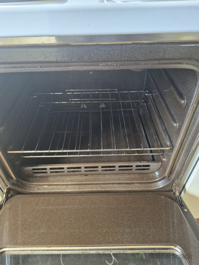 Oven cleaning