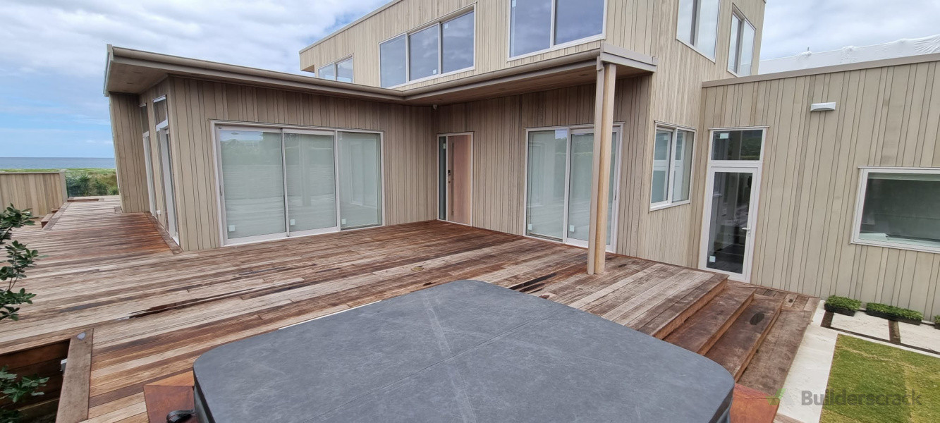 Cedar Cladding, Kwila Deck, In-Set Spa