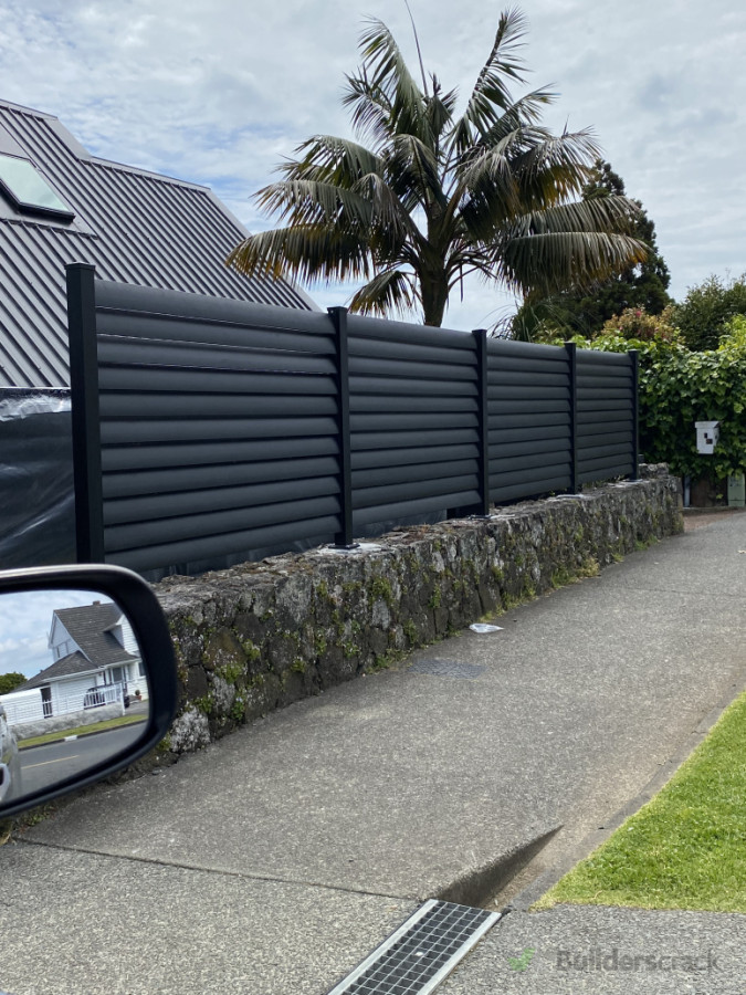 Louvre fencing and gates