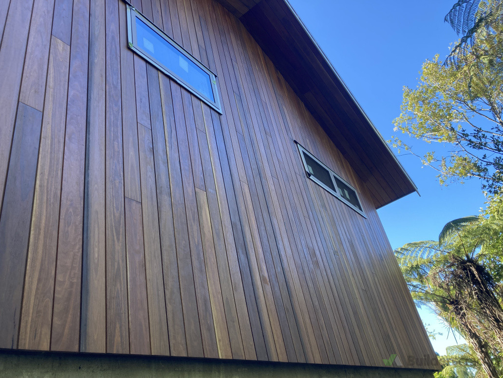 Good angle to display soffit install