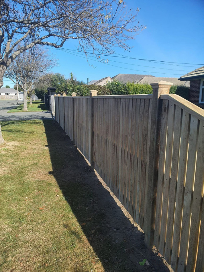 Detailed fence