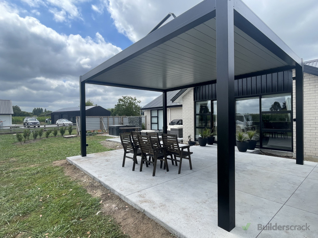 Freestanding Louvered Pergola Build- Hamilton