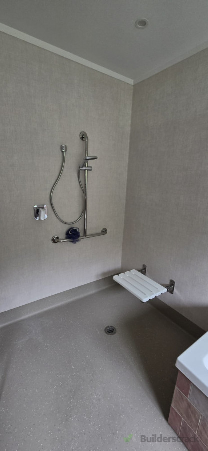 Accessible shower gear