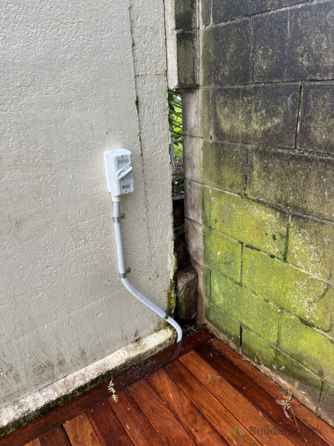 Outdoor spa isolator