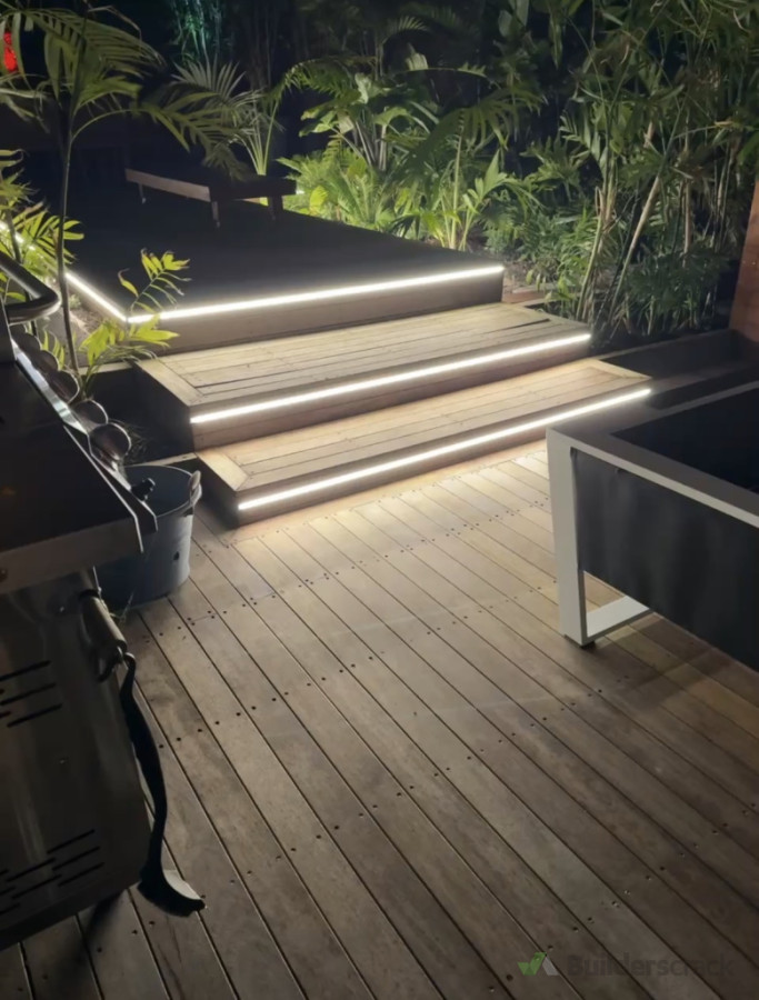 Outdoor deck led recessed strip lighting
