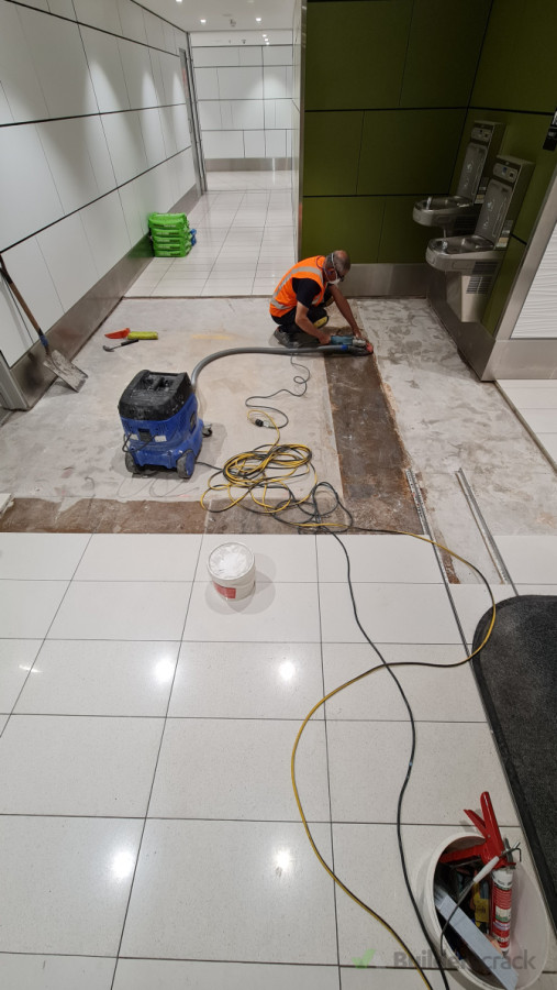 Grind and prep seismic joint