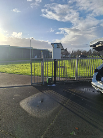 Solar system connected to gate motor