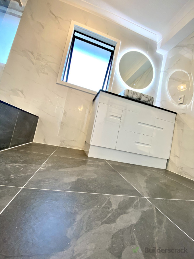 Full bathroom renovated