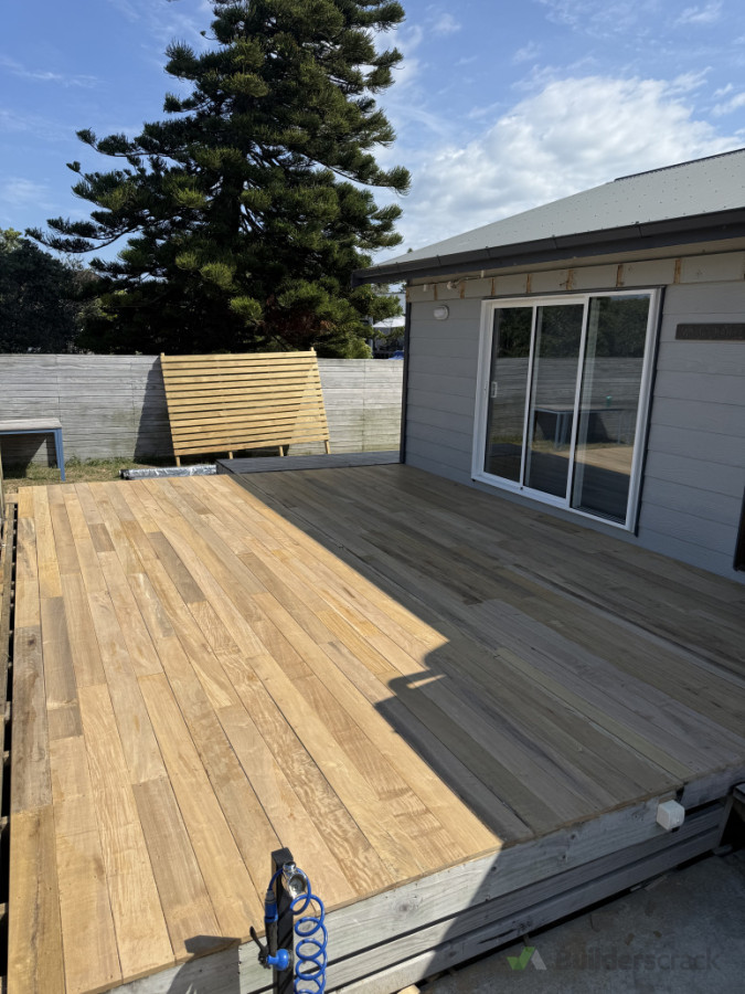 Bach decking