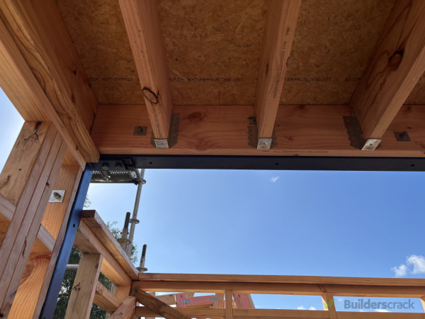Steel lintel