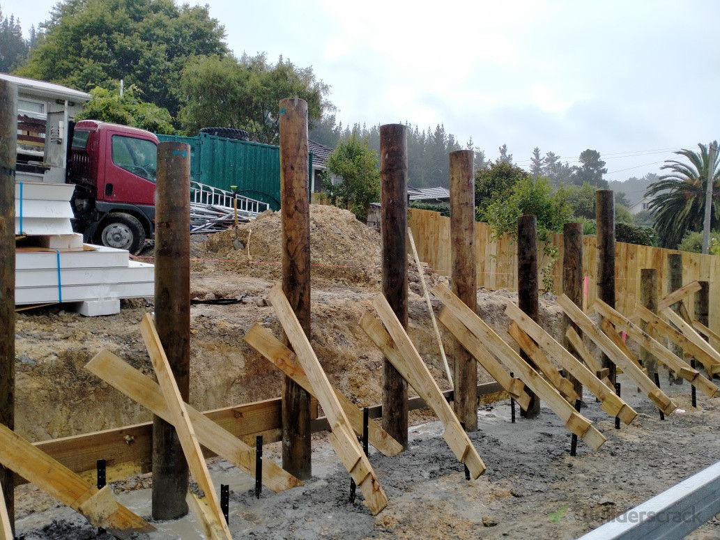 Retaining wall build