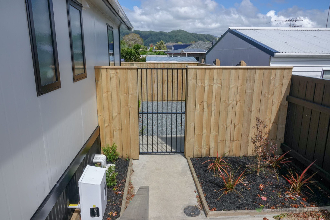New fence and gate