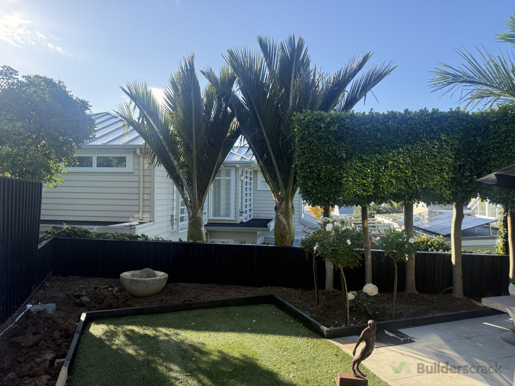 Fencing, garden edge