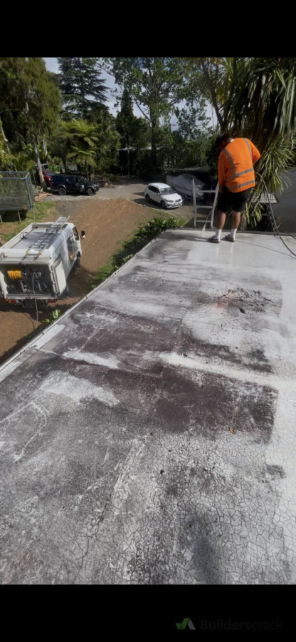 Roof wash-Titirangi