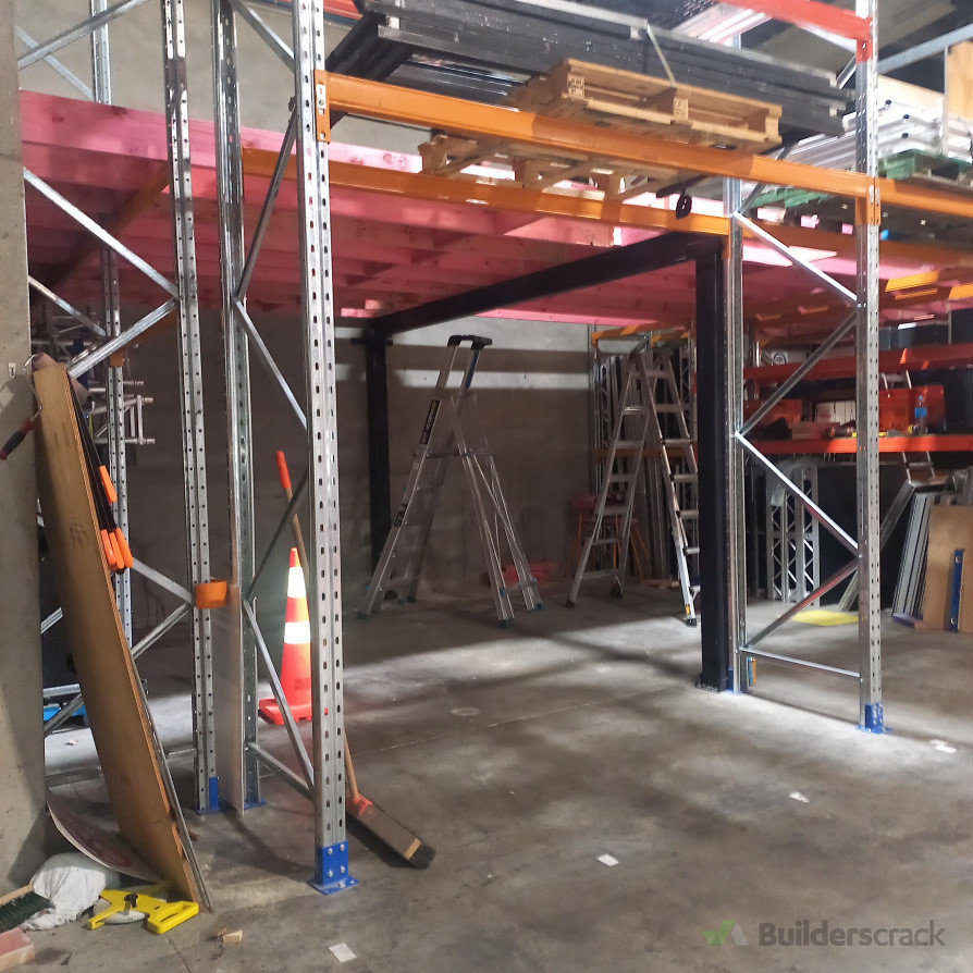 Steel span support and mezzanine design, fabricate and build for a local warehouse company
