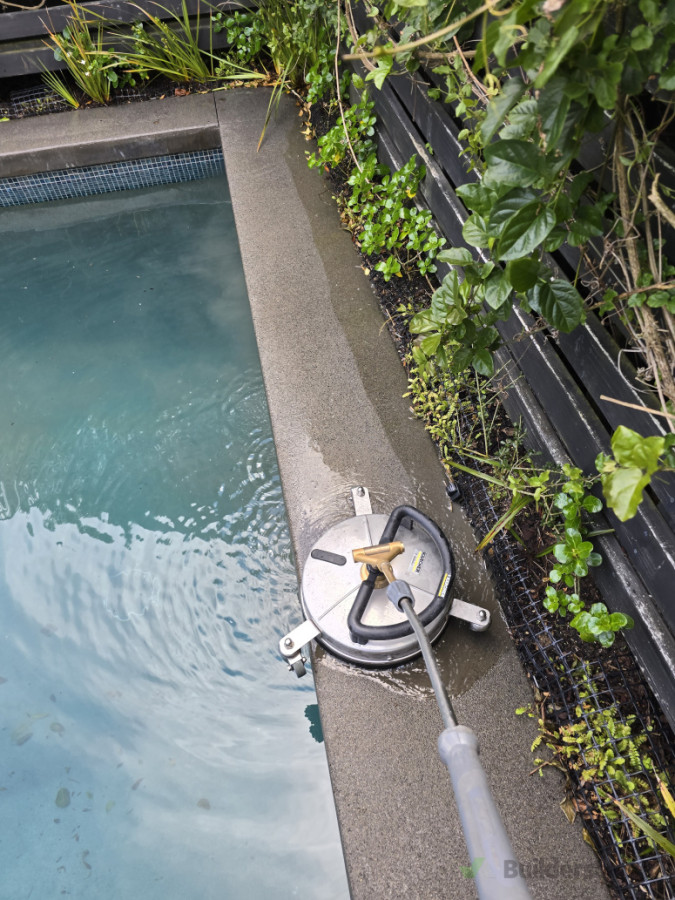 Cleaning pool surround