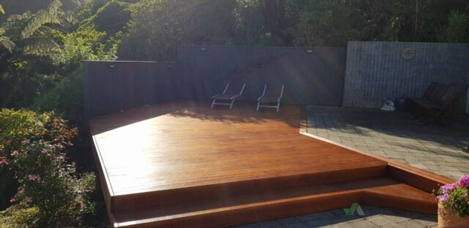 Deck, fence, and structure underneath