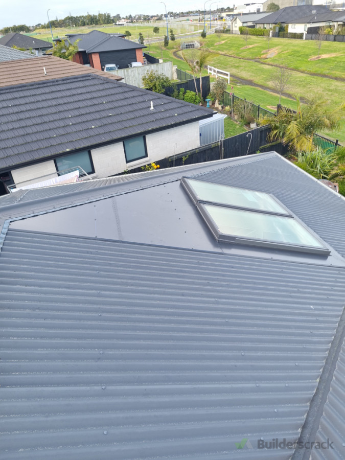 Dual window with truss between