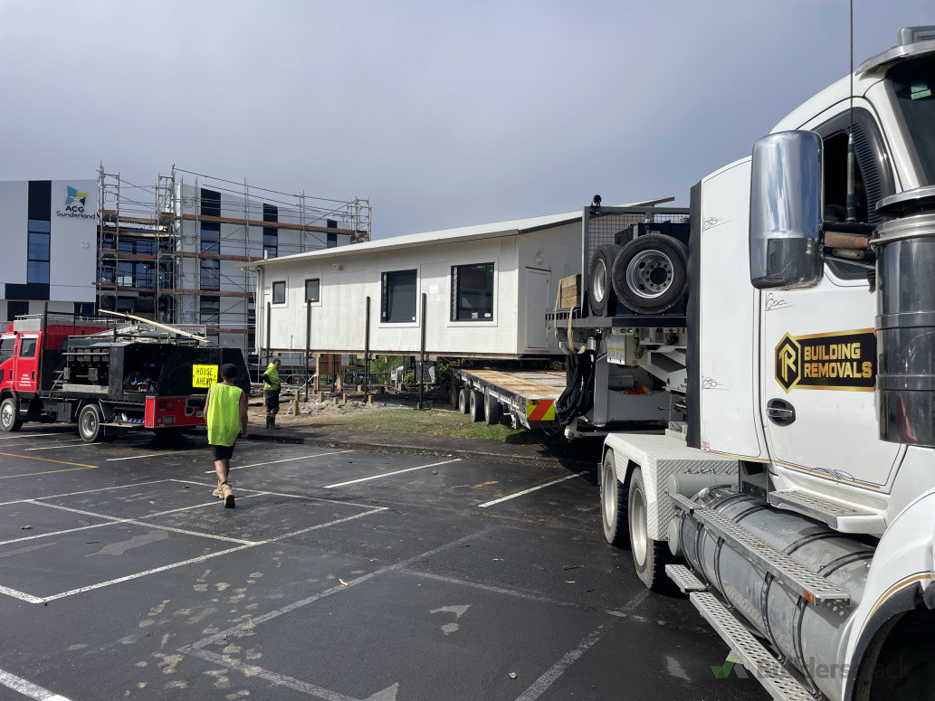 Hydraulic lift & load