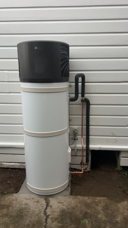 Customer went from gas heating to hot water heatpump.