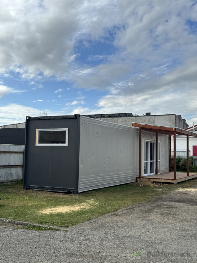 Container fit out/ deck and pergola build