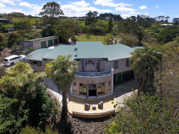 Roofing, Guttering & House Wash, and Property Maintenance