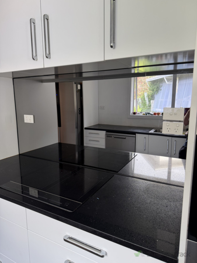 Custom fit Splashbacks and Mirrors