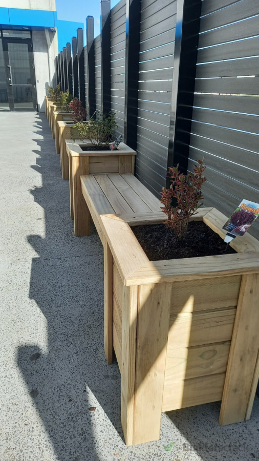 Long run planter box bench seats