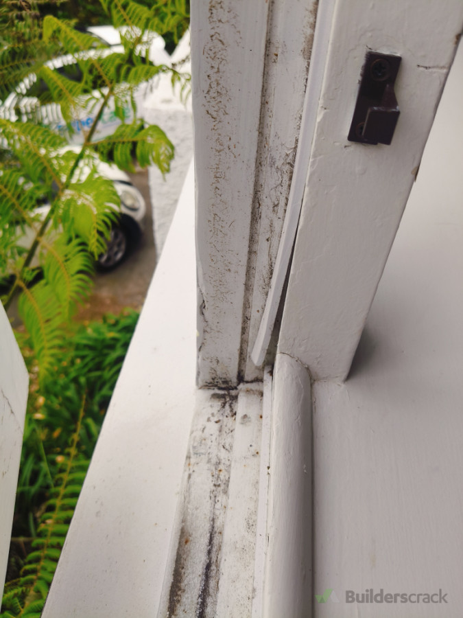 Existing rubber seals were peeling off and ineffective