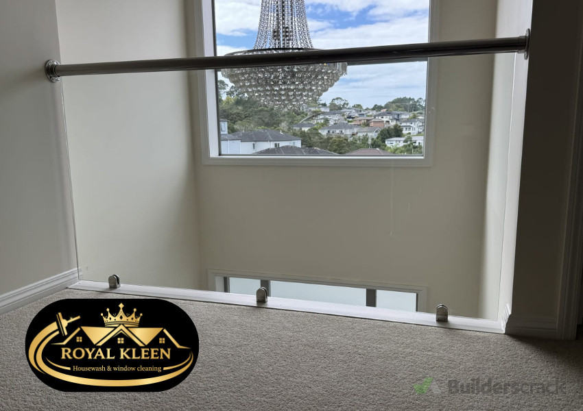 Window Cleaning Interior