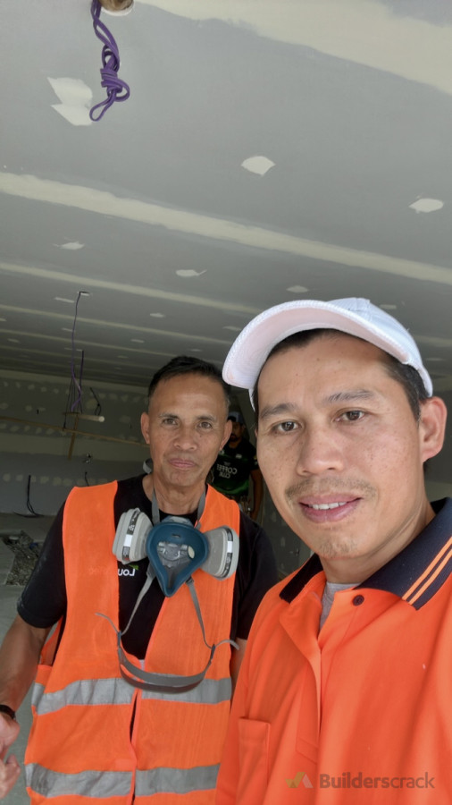 Friend of mine, dping plastering  entire unit