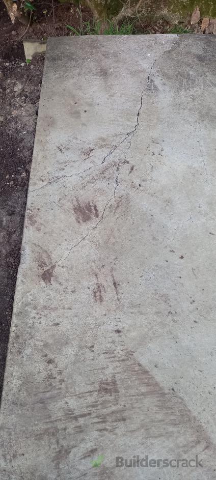Concrete Pad Damaged (#1259659) | Builderscrack
