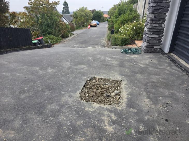 Asphalt repairs (#1259748) | Builderscrack