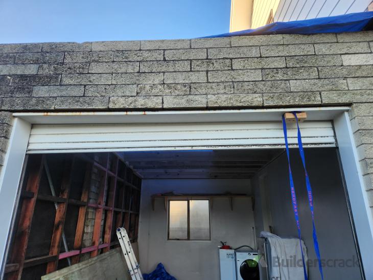 Brick repair (#1261119) | Builderscrack