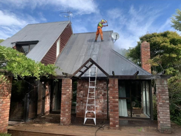 Thorough high pressure washing down with a 4000psi/15Lmin waterblaster with a rotary turbo tip nozzle for extra effectiveness.