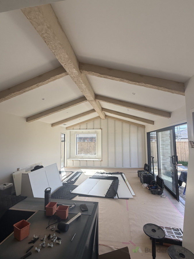 Fiberglasss feature beams to ceiling nice home