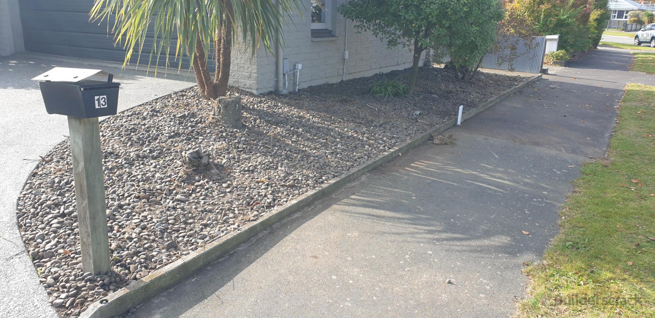 Weed Mat & Stones laid