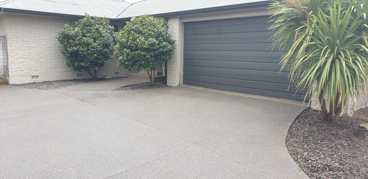 After.. Driveway and Stones Pressure Washed
